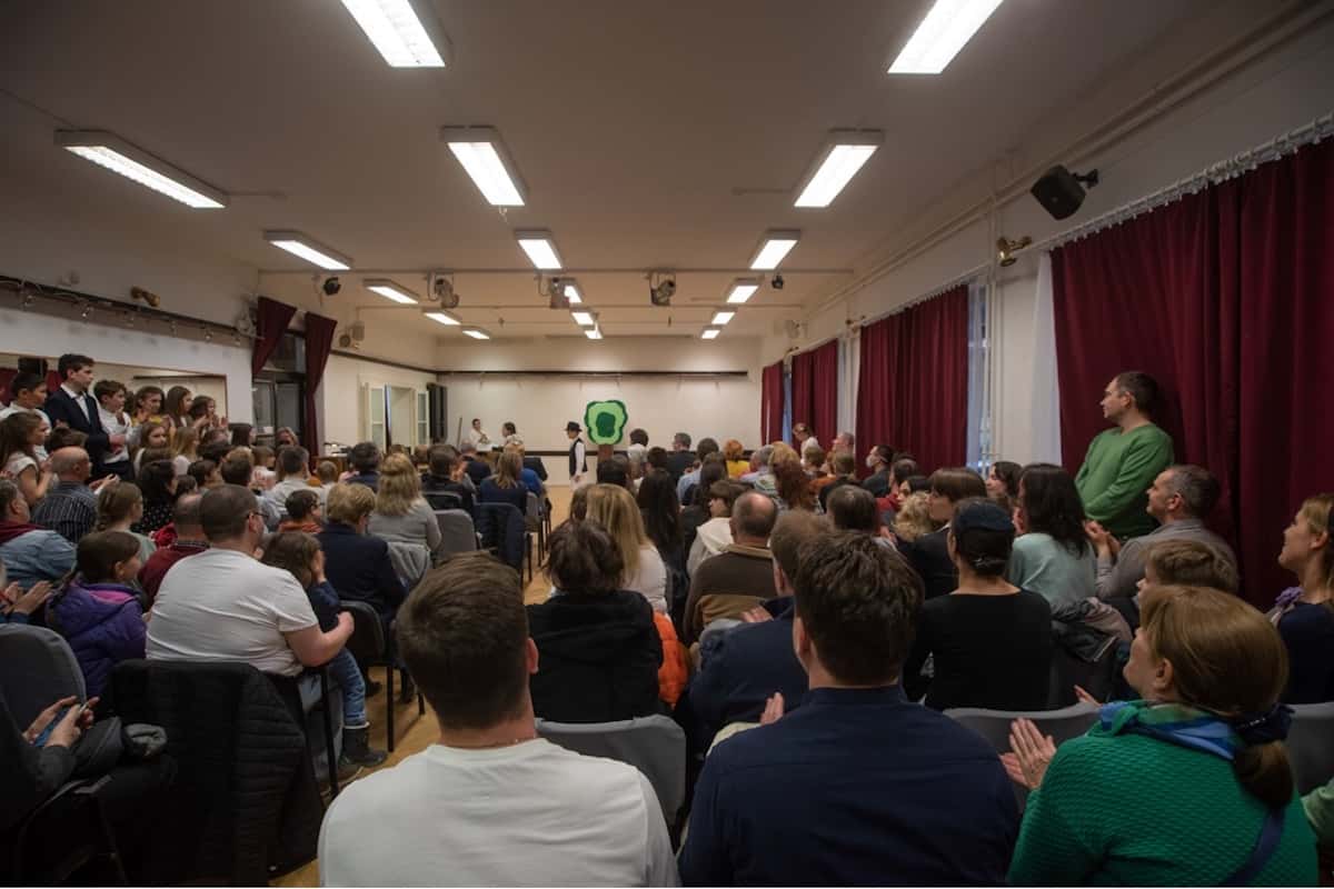 Faluház nagyterem