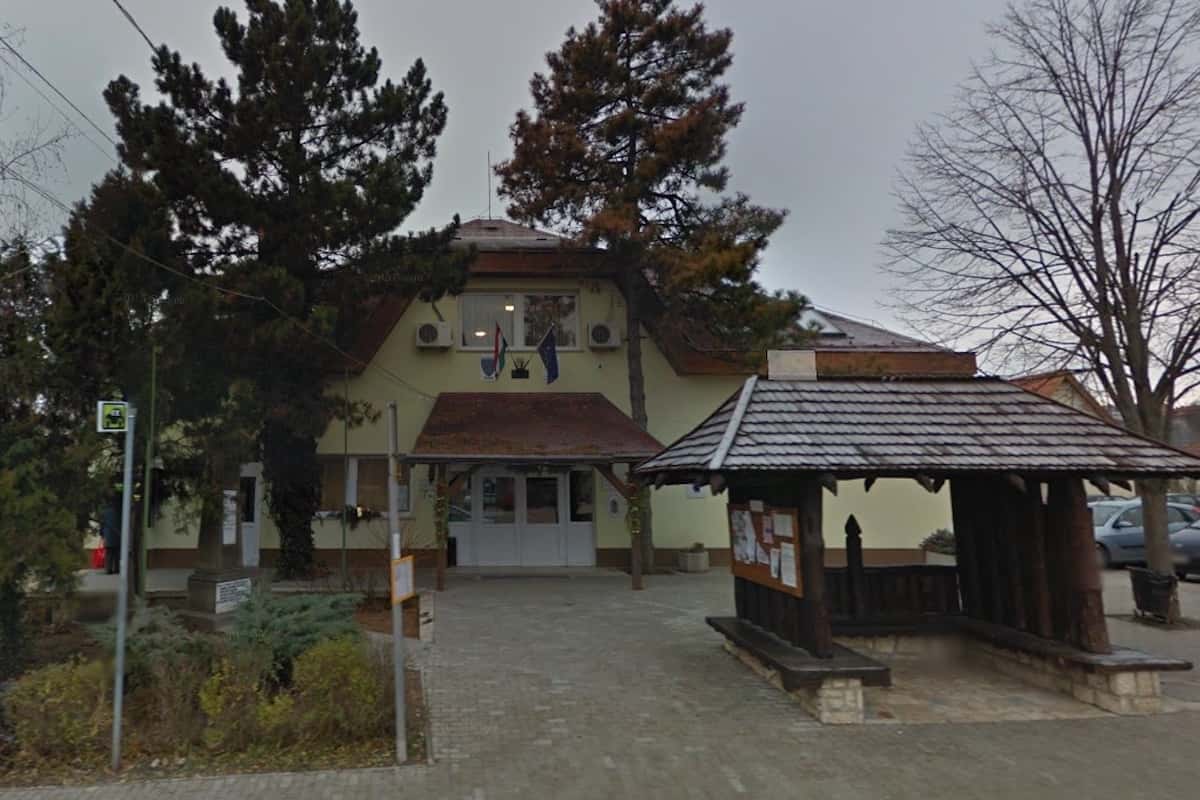Családsegítő